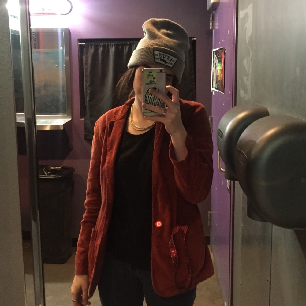VINTAGE CORDUROY ORANGE JACKET!